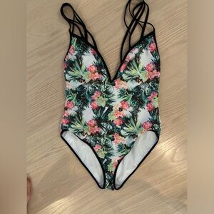 😎ASOS Swim suit Tropical print